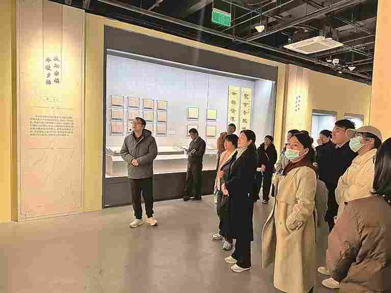 文以载道 经邦济世——安徽博物院“文脉——桐城派主题文物展”一览 文以载道 经邦济世——安徽博物院“文脉——桐城派主题文物展”一览