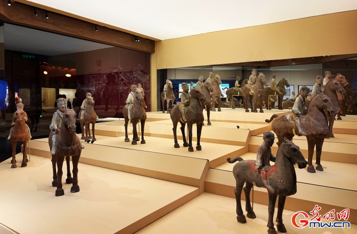 【组图】马騳骉騛……这场文化展“万马奔腾” 【组图】马騳骉騛……这场文化展“万马奔腾”